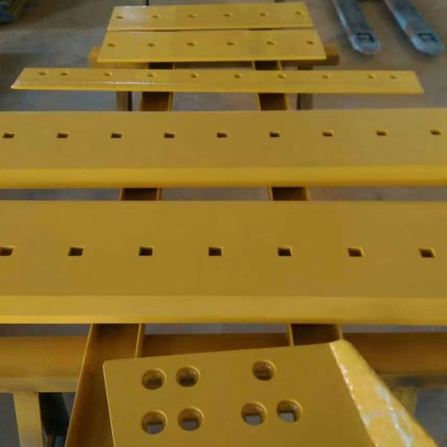 Wear Resistant Skid Steer Bucket Grader Blade Cutting Edge 6j2376